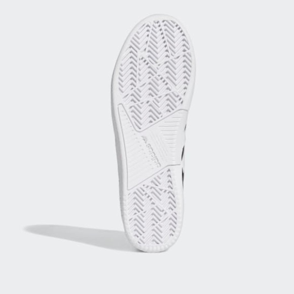 Adidas- TYSHAWN LOW SHOES - Picture 5 of 9